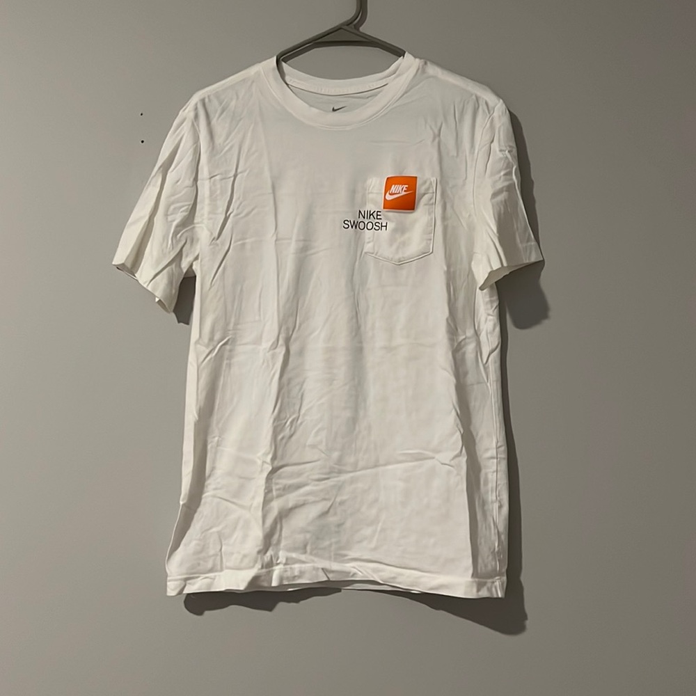 Nike Swoosh T-shirt